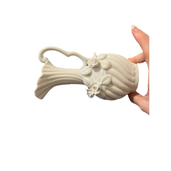 Lenwile China Ardalt Japan - Pitcher Vase With 3D Floral Design on Front / Top - Picture 12 of 16